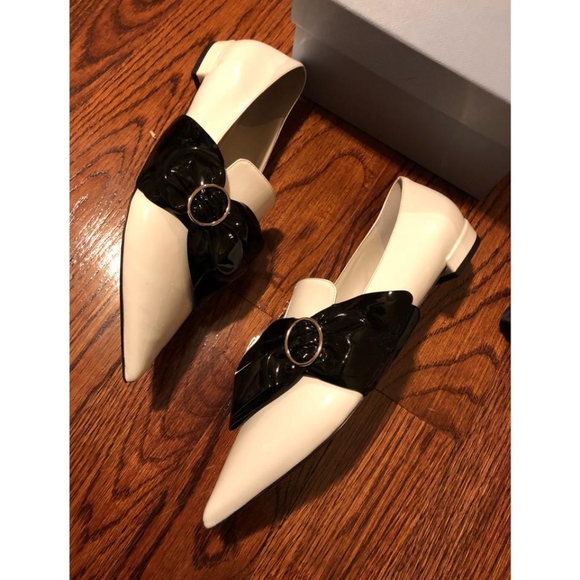 Prada New 2017 Oversized Bow Patent Flats - Picture 3 of 8